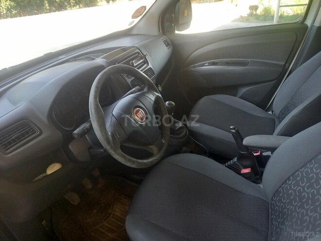 Fiat Doblo 2011, 232,000 km - 1.6 л - Göyçay