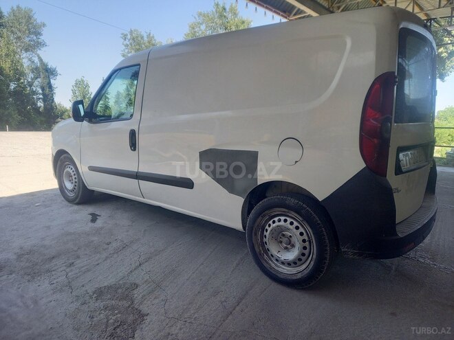 Fiat Doblo 2011, 232,000 km - 1.6 л - Göyçay