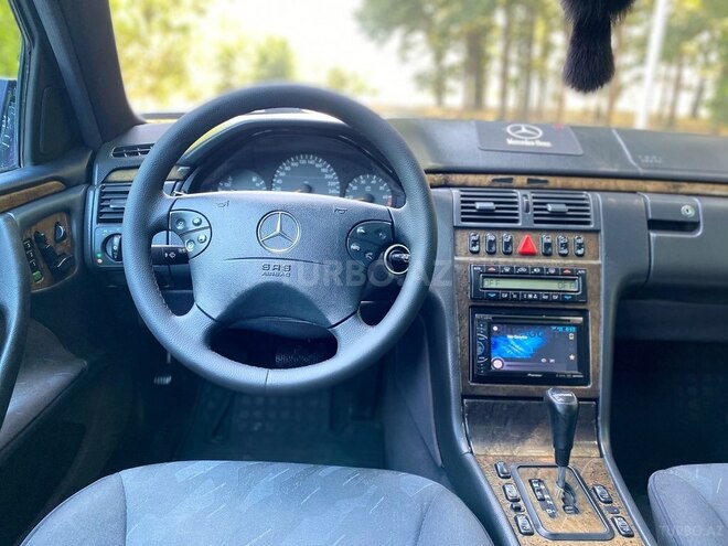 Mercedes E 260 2000, 229,555 km - 2.6 л - Masallı