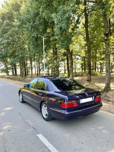 Mercedes E 260 2000, 229,555 km - 2.6 л - Masallı
