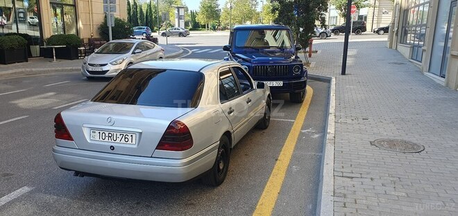 Mercedes C 180 1995, 352,635 km - 1.8 л - Bakı
