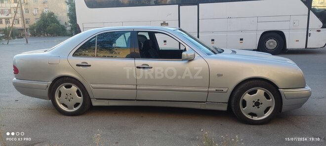Mercedes E 230 1997, 355,845 km - 2.3 l - Bakı