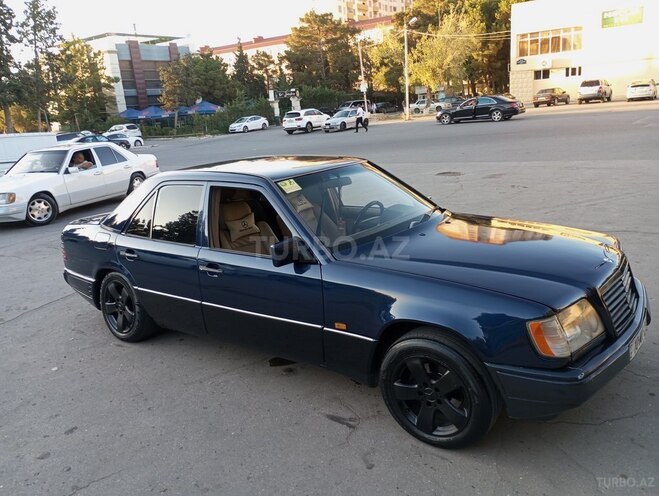 Mercedes E 220 1995, 455,594 km - 2.2 l - Sumqayıt