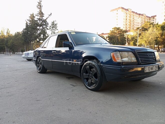 Mercedes E 220 1995, 455,594 km - 2.2 l - Sumqayıt