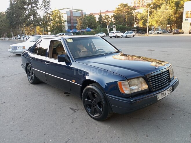 Mercedes E 220 1995, 455,594 km - 2.2 l - Sumqayıt