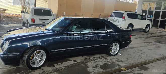 Mercedes E 240 2001, 245,000 km - 2.4 л - Bərdə