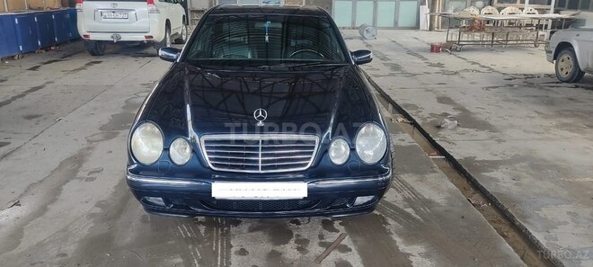 Mercedes E 240 2001, 245,000 km - 2.4 л - Bərdə
