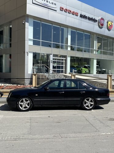 Mercedes E 200 1996, 555,555 km - 2.0 l - Bakı