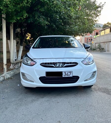 Hyundai Accent 2013, 300,485 km - 1.4 л - Bakı