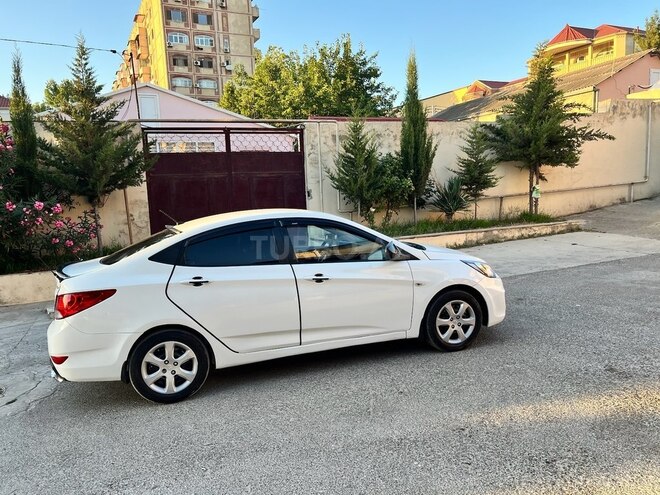 Hyundai Accent 2013, 300,485 km - 1.4 л - Bakı
