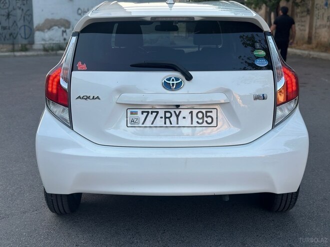 Toyota Aqua 2016, 68,000 km - 1.5 l - Bakı