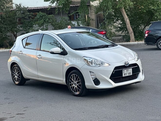 Toyota Aqua 2016, 68,000 km - 1.5 l - Bakı