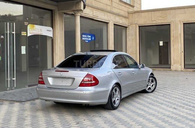 Mercedes E 320 2002, 266,000 km - 3.2 l - Bakı