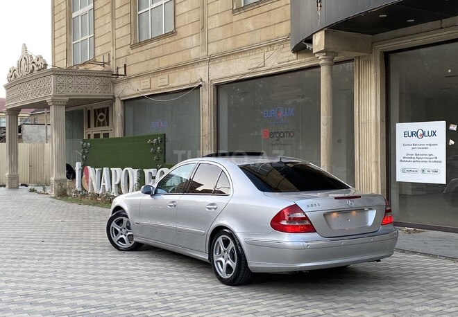 Mercedes E 320 2002, 266,000 km - 3.2 l - Bakı