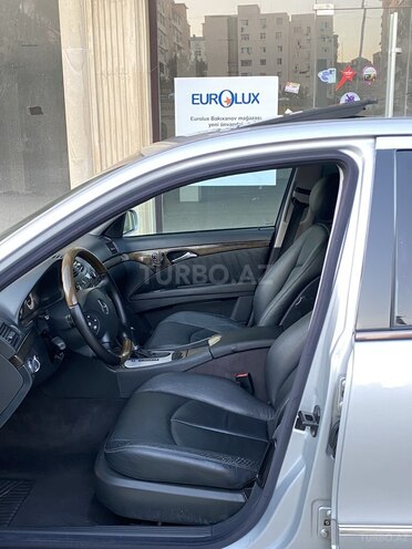 Mercedes E 320 2002, 266,000 km - 3.2 l - Bakı