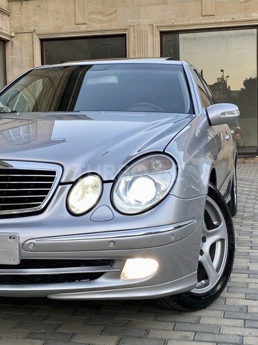 Mercedes E 320 2002, 266,000 km - 3.2 l - Bakı