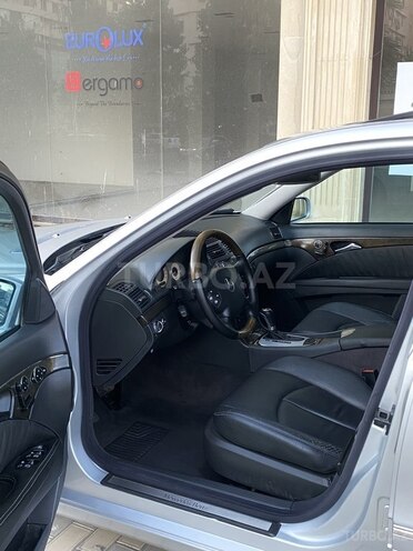 Mercedes E 320 2002, 266,000 km - 3.2 l - Bakı