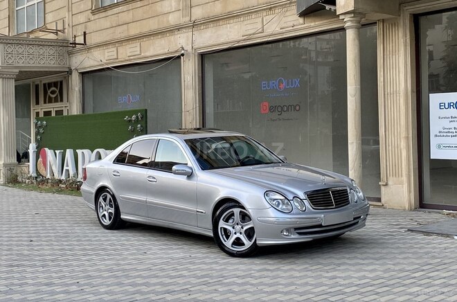 Mercedes E 320 2002, 266,000 km - 3.2 l - Bakı