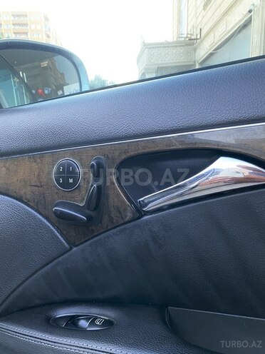 Mercedes E 320 2002, 266,000 km - 3.2 l - Bakı