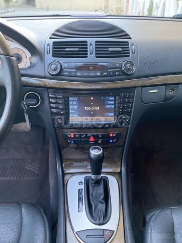 Mercedes E 320 2002, 266,000 km - 3.2 l - Bakı
