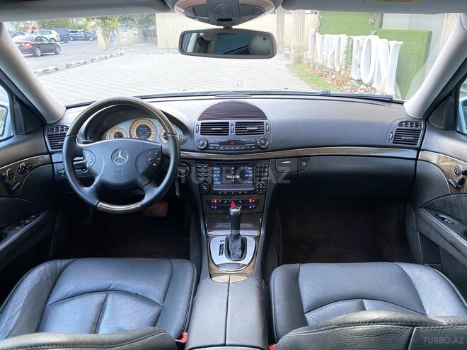 Mercedes E 320 2002, 266,000 km - 3.2 l - Bakı