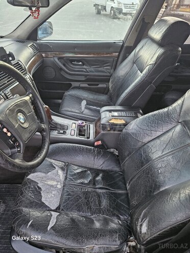 BMW 730 1995, 298,000 km - 3.0 l - Bakı