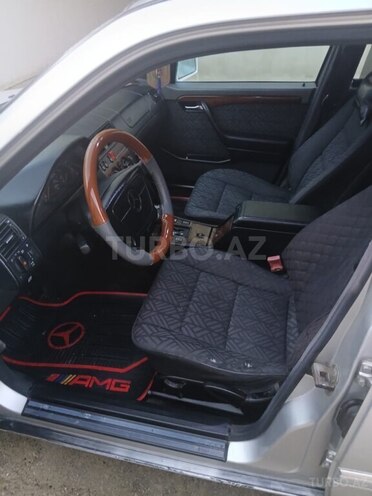 Mercedes C 180 1994, 280,000 km - 1.8 л - Quba