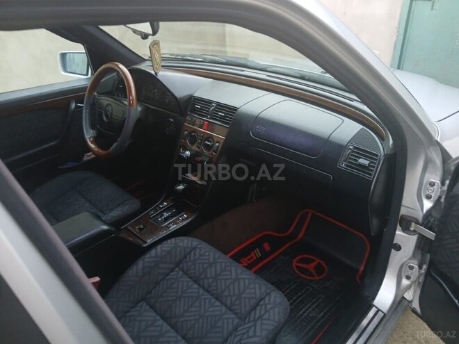 Mercedes C 180 1994, 280,000 km - 1.8 л - Quba
