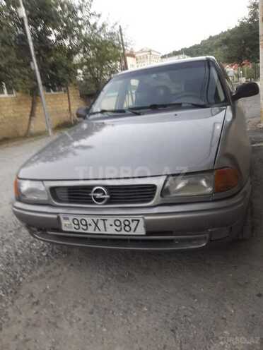 Opel Astra 1996, 388,000 km - 1.6 l - Quba