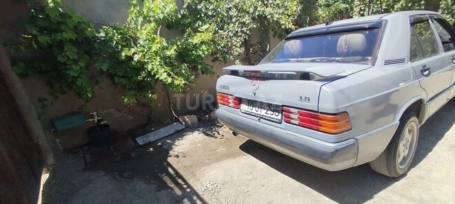Mercedes 190 1990, 142,152 km - 2.0 l - Bakı