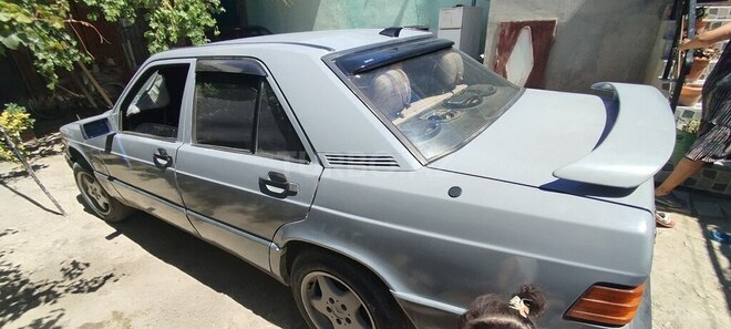 Mercedes 190 1990, 142,152 km - 2.0 l - Bakı