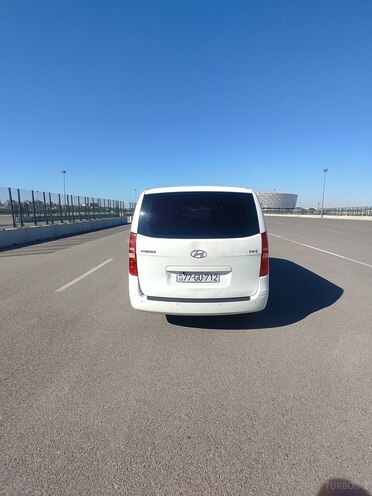 Hyundai H-1 2008, 189,759 km - 2.5 l - Bakı