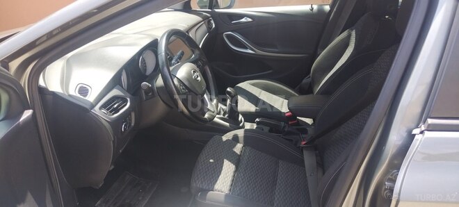 Opel Astra 2017, 246,000 km - 1.6 l - Bakı