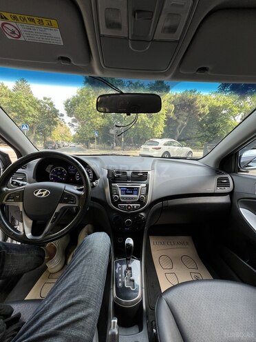 Hyundai Accent 2016, 190,000 km - 1.6 л - Bakı