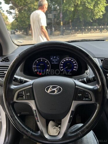 Hyundai Accent 2016, 190,000 km - 1.6 л - Bakı