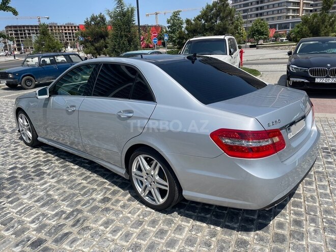 Mercedes E 250 2011, 176,900 km - 1.8 l - Bakı