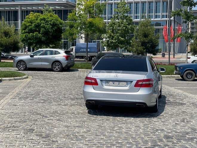 Mercedes E 250 2011, 176,900 km - 1.8 l - Bakı