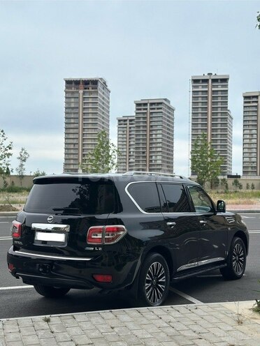 Nissan Patrol 2013, 170,000 km - 5.6 l - Bakı