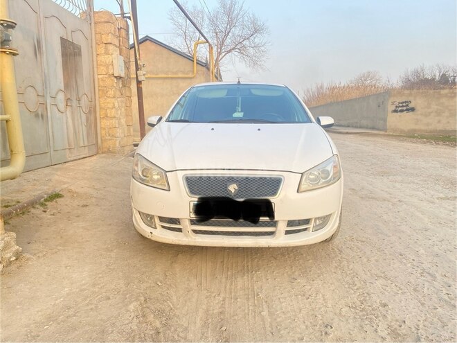 Iran Khodro Runna 2013, 250,000 km - 1.6 l - Sumqayıt