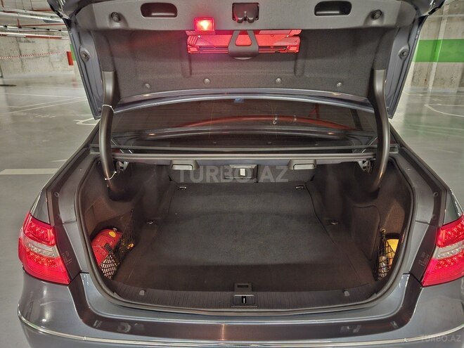 Mercedes E 200 2010, 230,000 km - 1.8 л - Bakı