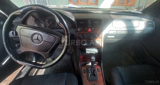 Mercedes C 220 1997, 197,654 km - 2.2 l - Gəncə