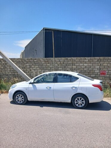 Nissan Sunny 2013, 212,000 km - 1.8 л - Bakı
