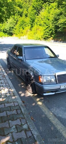 Mercedes E 220 1993, 400,000 km - 2.2 l - Qəbələ