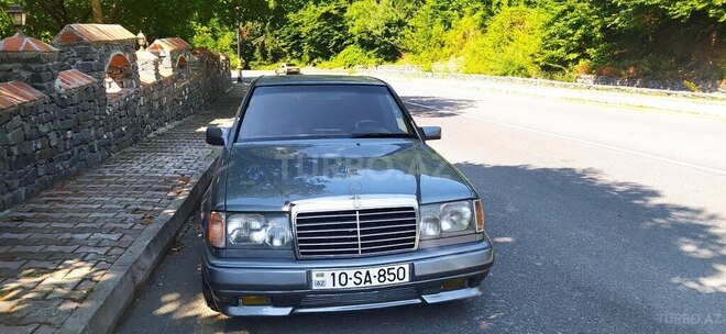 Mercedes E 220 1993, 400,000 km - 2.2 l - Qəbələ