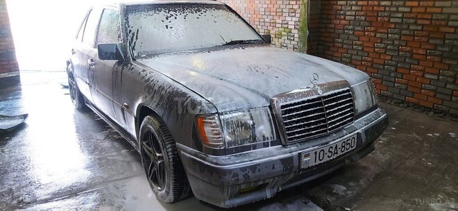 Mercedes E 220 1993, 400,000 km - 2.2 l - Qəbələ