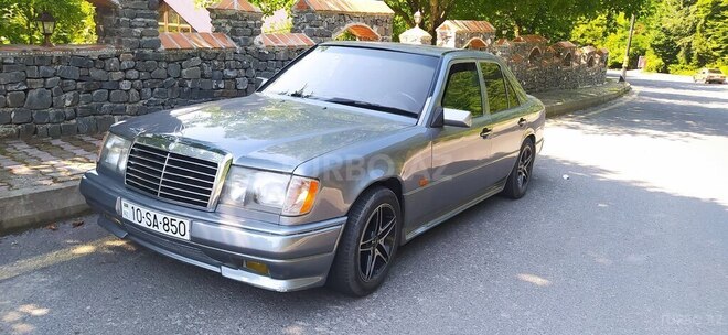 Mercedes E 220 1993, 400,000 km - 2.2 l - Qəbələ