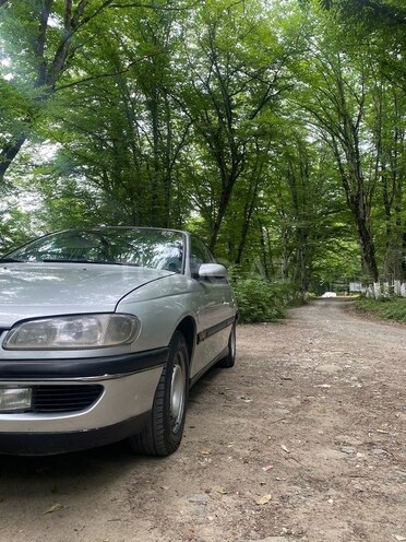 Opel Omega 1998, 350,000 km - 2.0 л - Sumqayıt