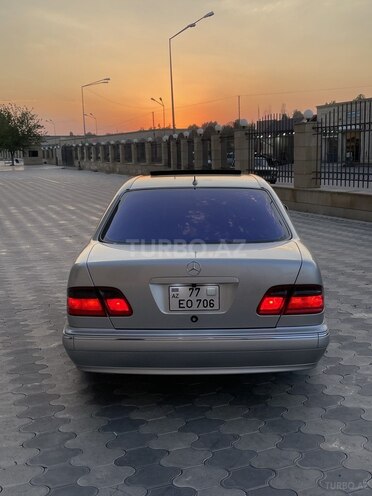 Mercedes E 320 2000, 279,606 km - 3.2 l - Bərdə