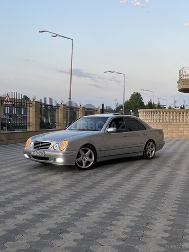 Mercedes E 320 2000, 279,606 km - 3.2 l - Bərdə