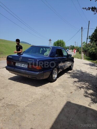 Mercedes 190 1993, 542,000 km - 2.0 л - Astara
